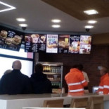 Kfc Wisznia Zachód Bp Mop S5 Wewnątrz
