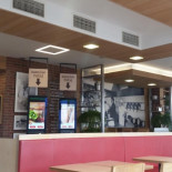 Kfc Wisznia Zachód Bp Mop S5 Wewnątrz