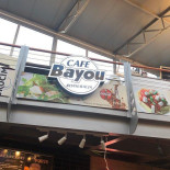 Bayou Cafe Na zewnątrz