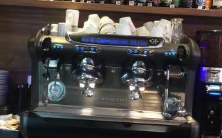 Lodziarnia Palarnia Kawy Kawiarnia Jablonowscy Danuta Jablonowska inside