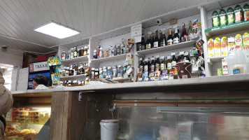 Amadeo À l'intérieur