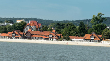 White Marlin Exterior