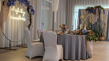 Nowa Holandia À l'intérieur