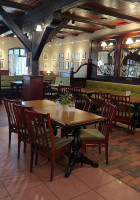 Jaś Kowalski Klub Dentro