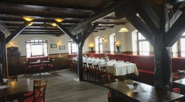 Jaś Kowalski Klub Dentro