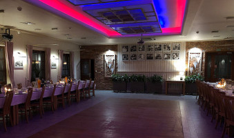 Jaś Kowalski Klub Dentro