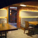 Willa Puck Cafe Dentro