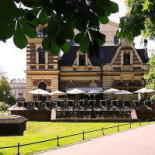Theatre Café Na zewnątrz