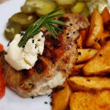 Klub Studio Nourriture