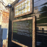 The Dog Foodtruck Menu