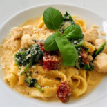 Haldi Garden Indian Comida