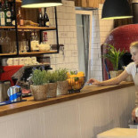 Haldi Garden Indian Dentro