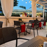 Haldi Garden Indian Dentro