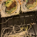 Tsunami Sushi Comida