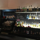 Lostbar À l'intérieur