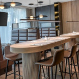 Sobre De La Mesa Dentro