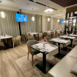 Sobre De La Mesa Dentro