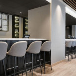 Sobre De La Mesa Dentro