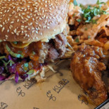 Kura Buffalo Wings Craft Beer Praga Południe Dania