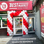 Best Market Na zewnątrz