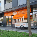 Grzybki Bakery And Confectionery Na zewnątrz