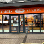 Grzybki Bakery And Confectionery Na zewnątrz
