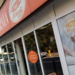 Grzybki Bakery And Confectionery Na zewnątrz