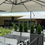 Olivos Cafe Exterior