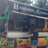 Hamburger Z Karaibów Na zewnątrz
