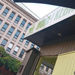 WoŁo Kebab Exterior