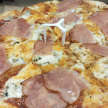 Nocna Pizza Nourriture