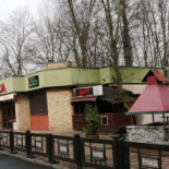 Pub Pizzeria Róża Na zewnątrz