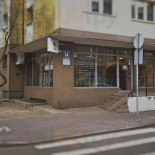 Tachi Sushi Phu Barmat Bartlomiej Bajurski Na zewnątrz