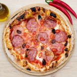 Pizzeria Vesuviana Włoska Pizza Neapolitańska Z Pieca Dania