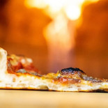 Pizzeria Vesuviana Włoska Pizza Neapolitańska Z Pieca Napój