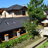 Bahus Restauracja Na zewnątrz