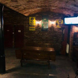 Pub Pijalnia Piwnica Wewnątrz