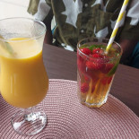 Salon Kawy I Ekspresów Oraz Podkowa Café Napój