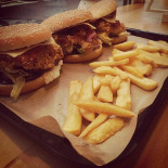Crunchy House Dania