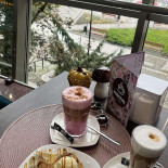 Salon Kawy I Ekspresów Oraz Podkowa Café Napój