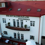Teatralna Kawiarnia Miroslaw Kotwicki Na zewnątrz