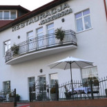 Teatralna Kawiarnia Miroslaw Kotwicki Na zewnątrz