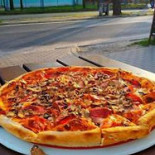 Pizzeria 105 Stopiątka Dania