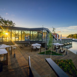 New Island Pub Na zewnątrz