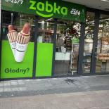 Żabka Prosto Z Pieca Na zewnątrz