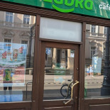 Żabka Prosto Z Pieca Na zewnątrz