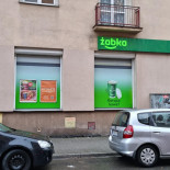 Żabka Prosto Z Pieca Na zewnątrz