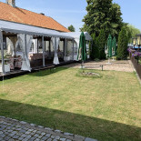 Manufaktura Emilia Jablonska Na zewnątrz
