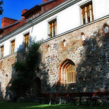 Klasztor Cedynia Restauracja Hrynkiewicz Piotr Na zewnątrz