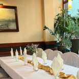 Warta Tourist Sp Z Oo Mieszko Restauracja Oda Wewnątrz